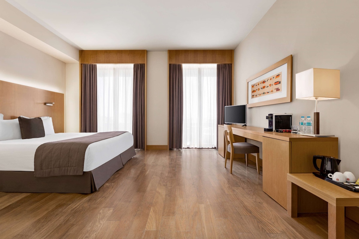 Standard Single Room | Premium bedding, down comforters, in-room safe, desk