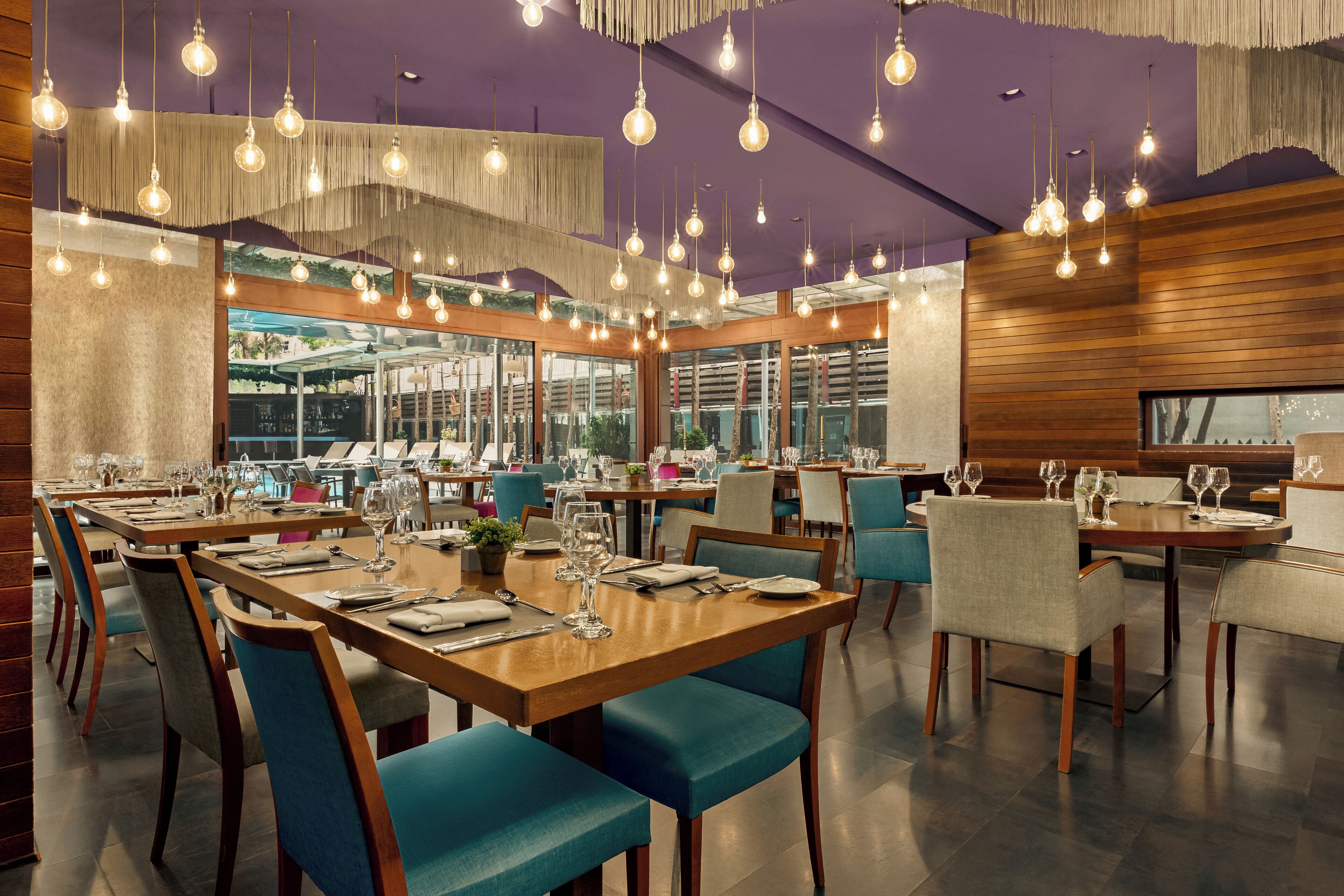 Breakfast, dinner served; Mediterranean cuisine, pool views 