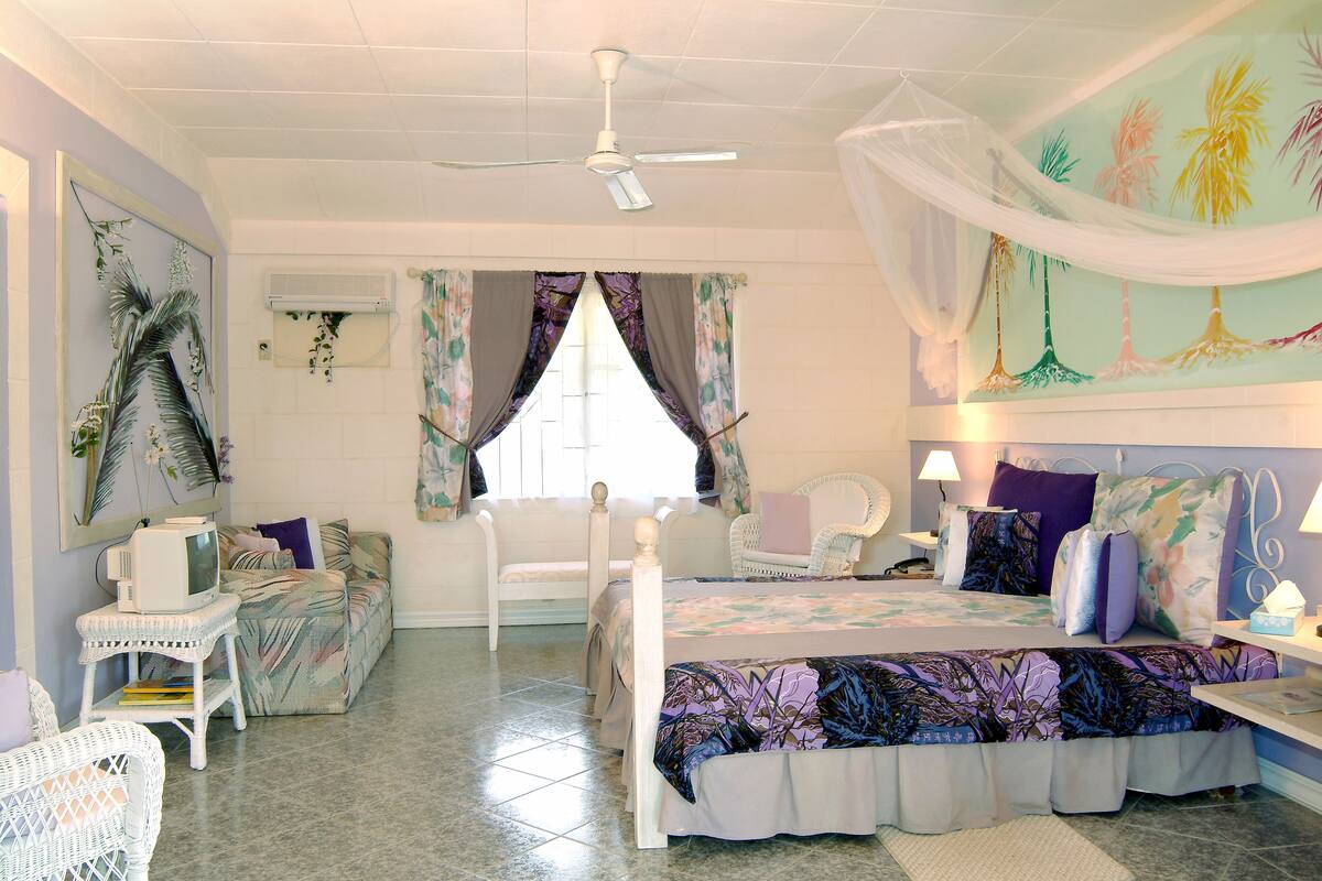 Design Apartment, 1 Bedroom | Iron/ironing board (on request), WiFi (free), individually decorated
