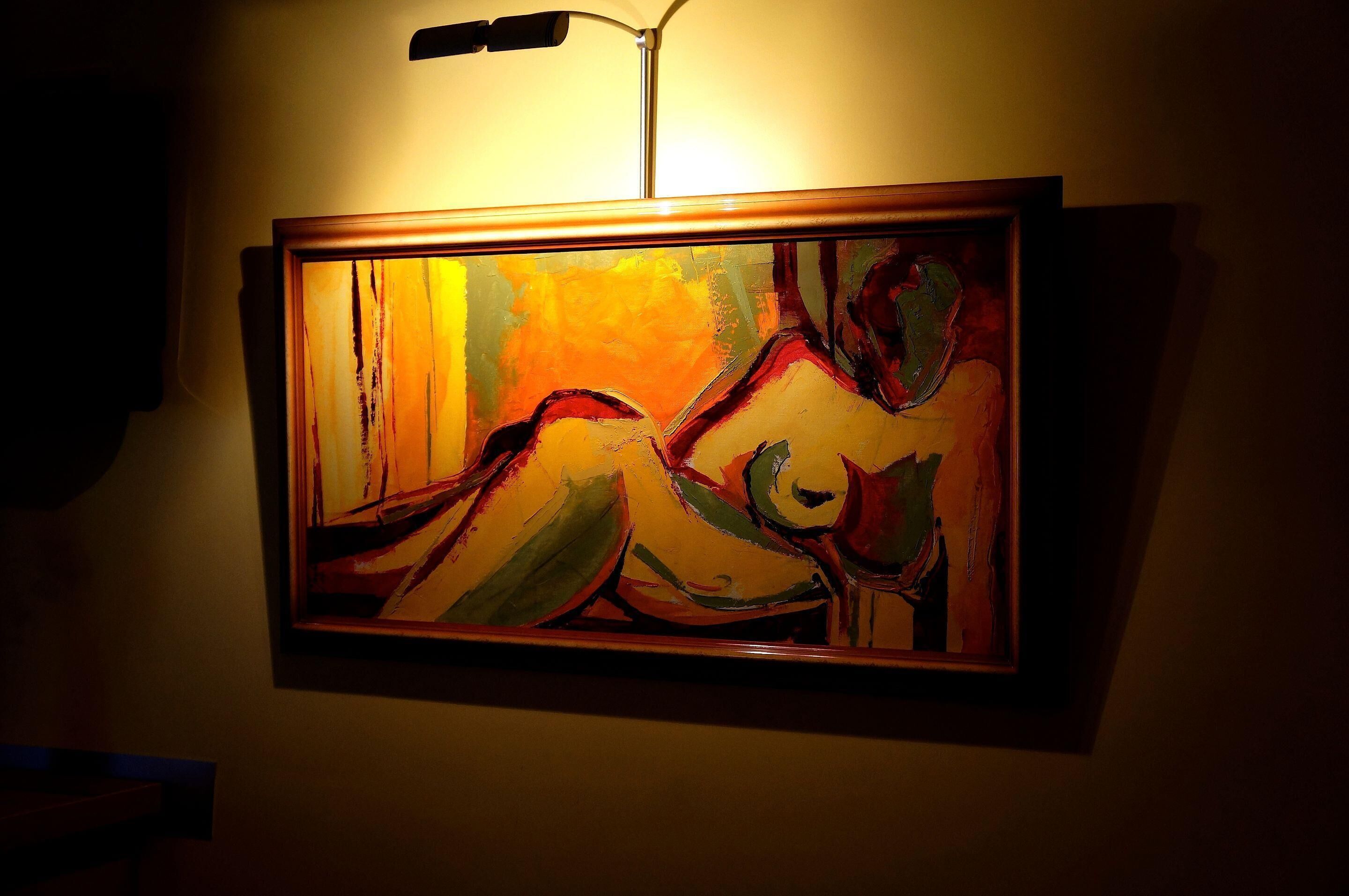 select comfort beds, minibar, individually decorated, desk