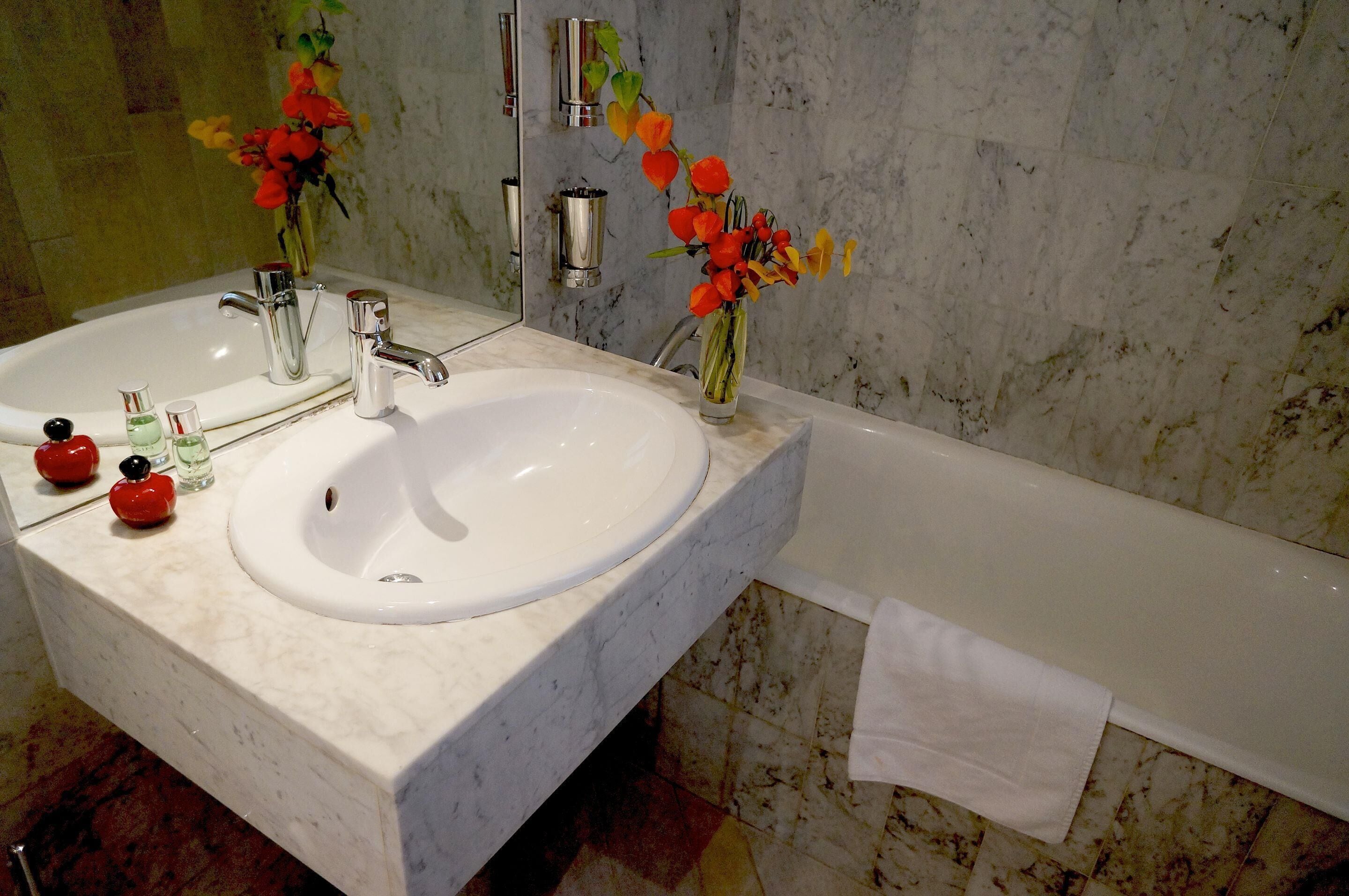 select comfort beds, minibar, individually decorated, desk