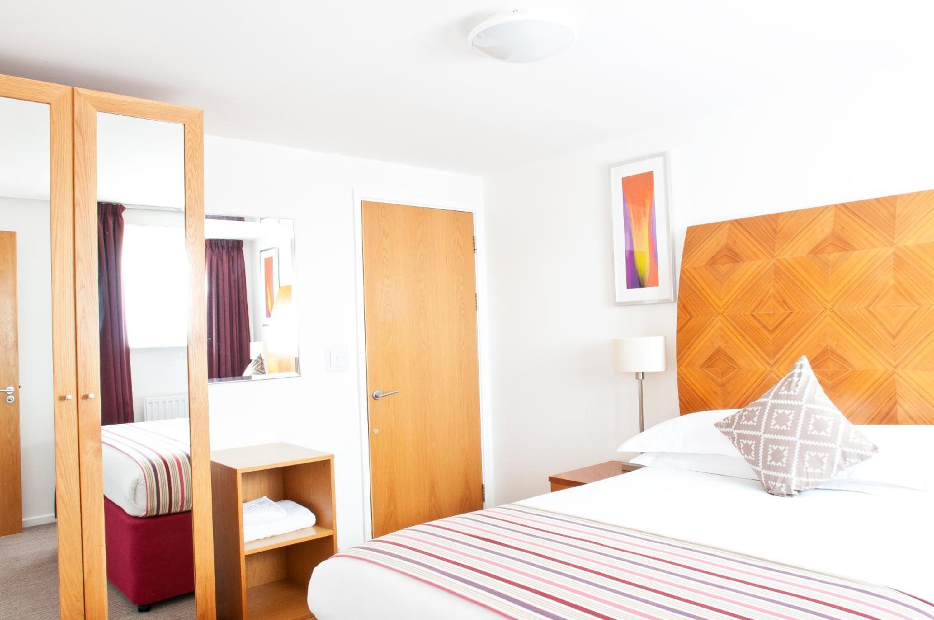 Photo - PREMIER SUITES Newcastle