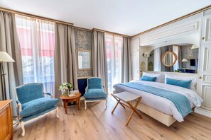 Premium bedding, minibar, in-room safe, desk - Carlton Lausanne Boutique Hotel (Lausanne)