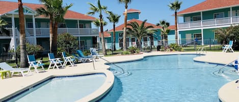 Outdoor pool, sun loungers