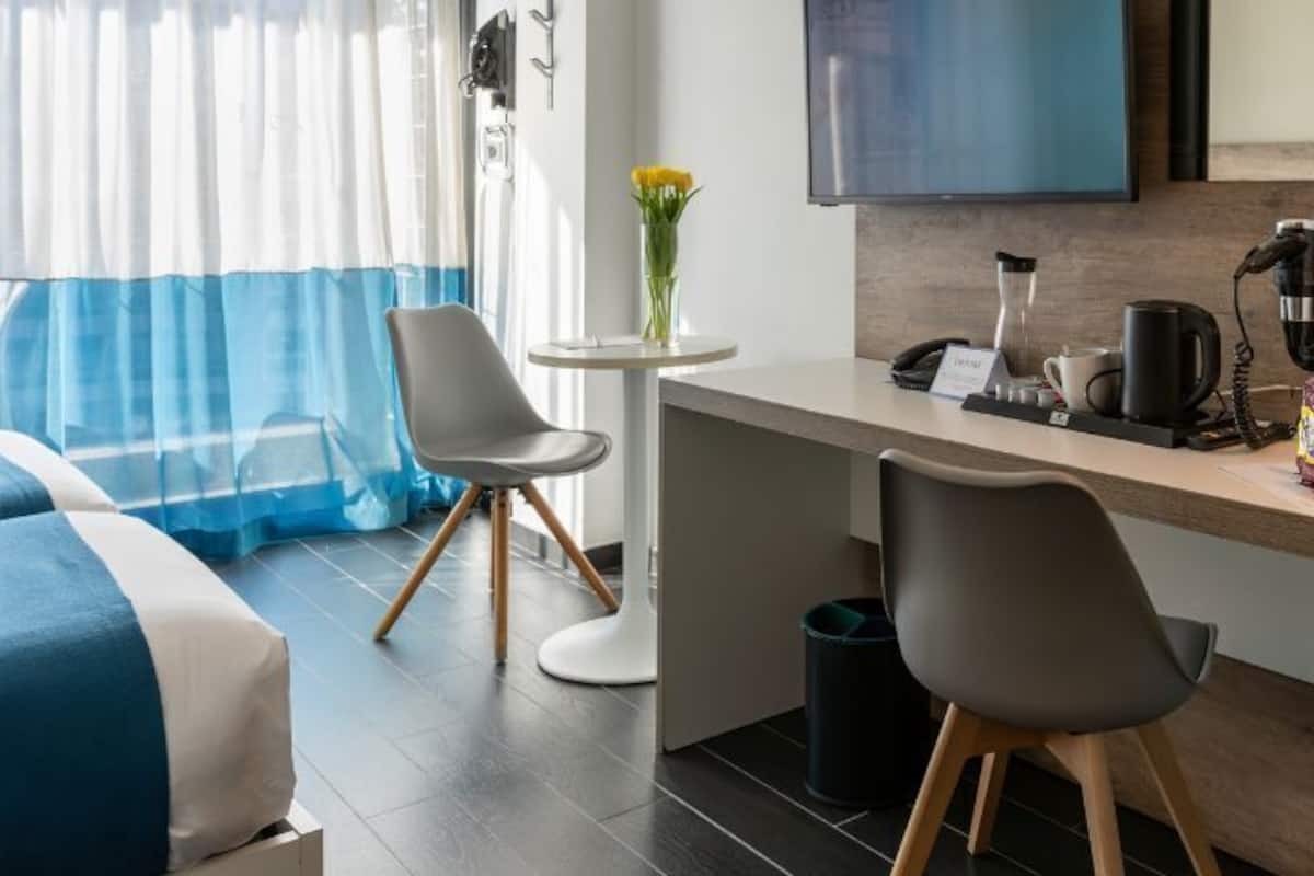 Quarto casal ou duplo standard | Frigobar, cofres nos quartos, escrivaninha