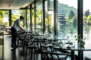 Breakfast, lunch, dinner served; Italian cuisine, alfresco dining 