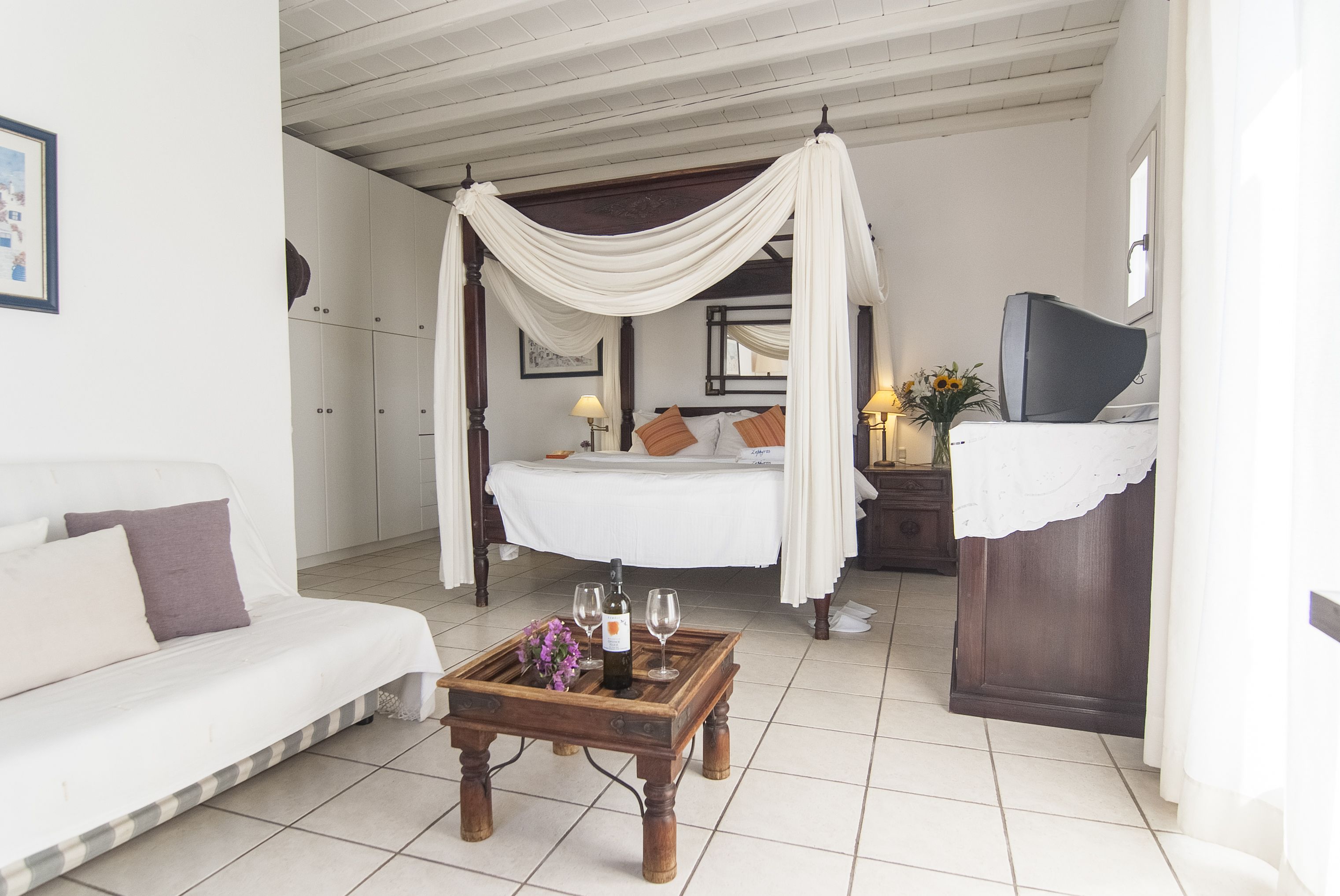 superior double or twin room | minibar, free wifi, bed sheets