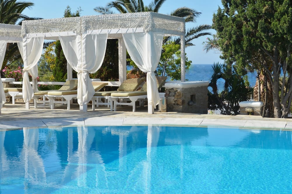 Zephyros Hotel