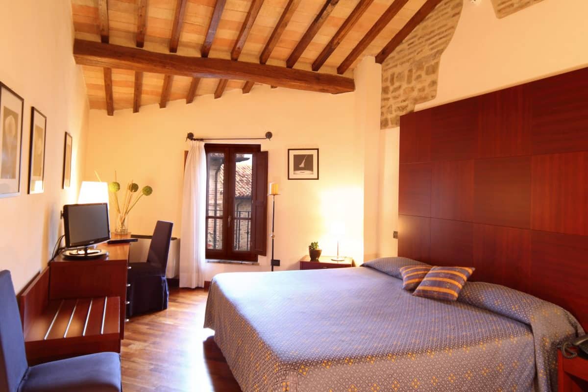 junior suite | minibar, in-room safe, soundproofing, iron/ironing board