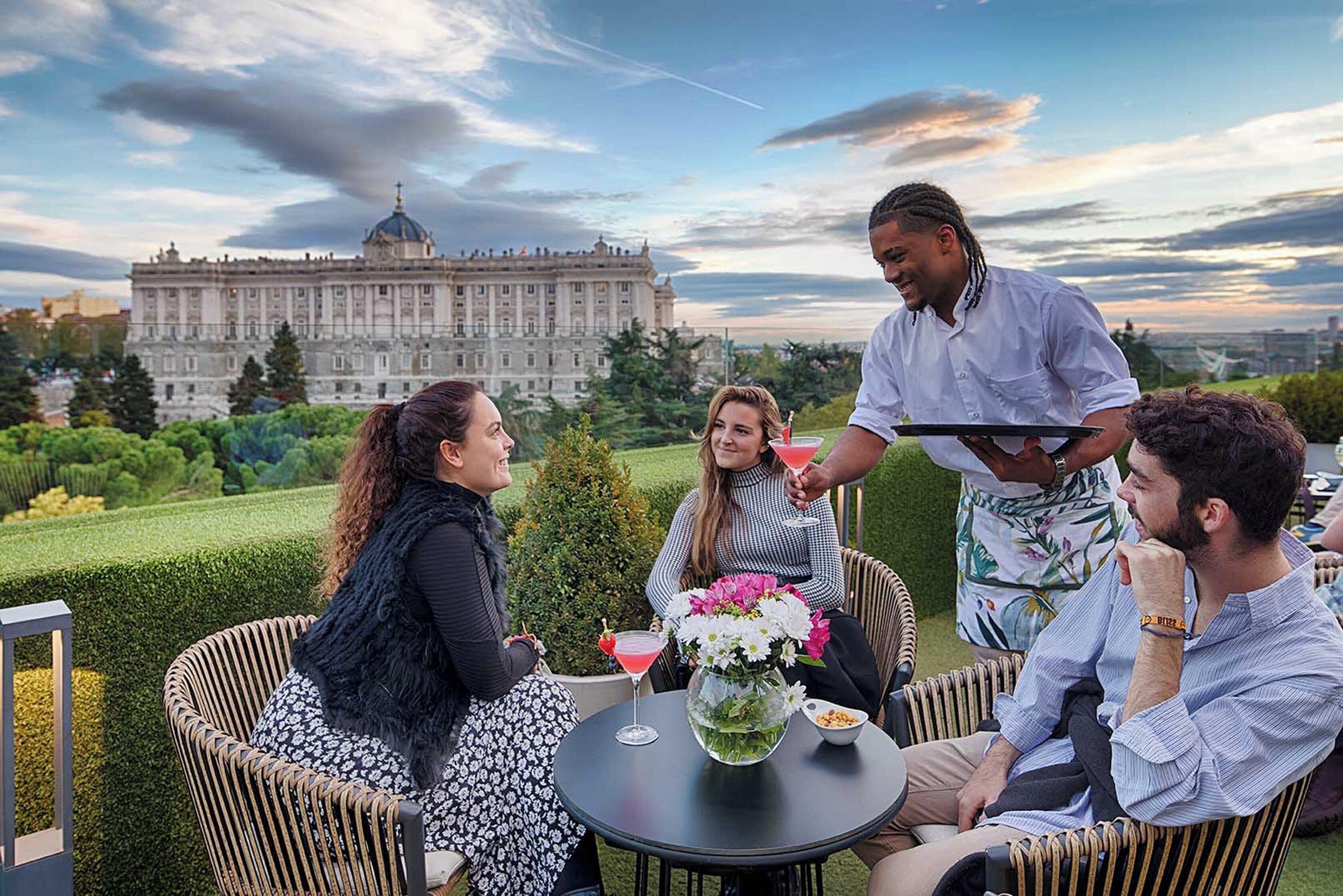 Foto - Apartosuites Jardines de Sabatini