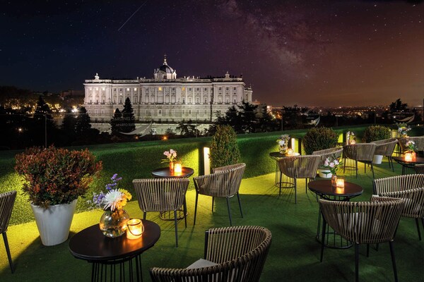 Apartosuites Jardines de Sabatini