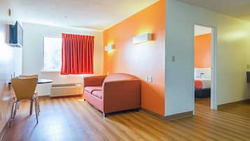 Free WiFi, bed sheets