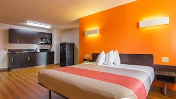 Free WiFi, bed sheets