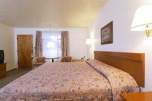 Habitación, 1 cama King size, para no fumadores | Insonorización, tabla de planchar con plancha y wifi gratis 