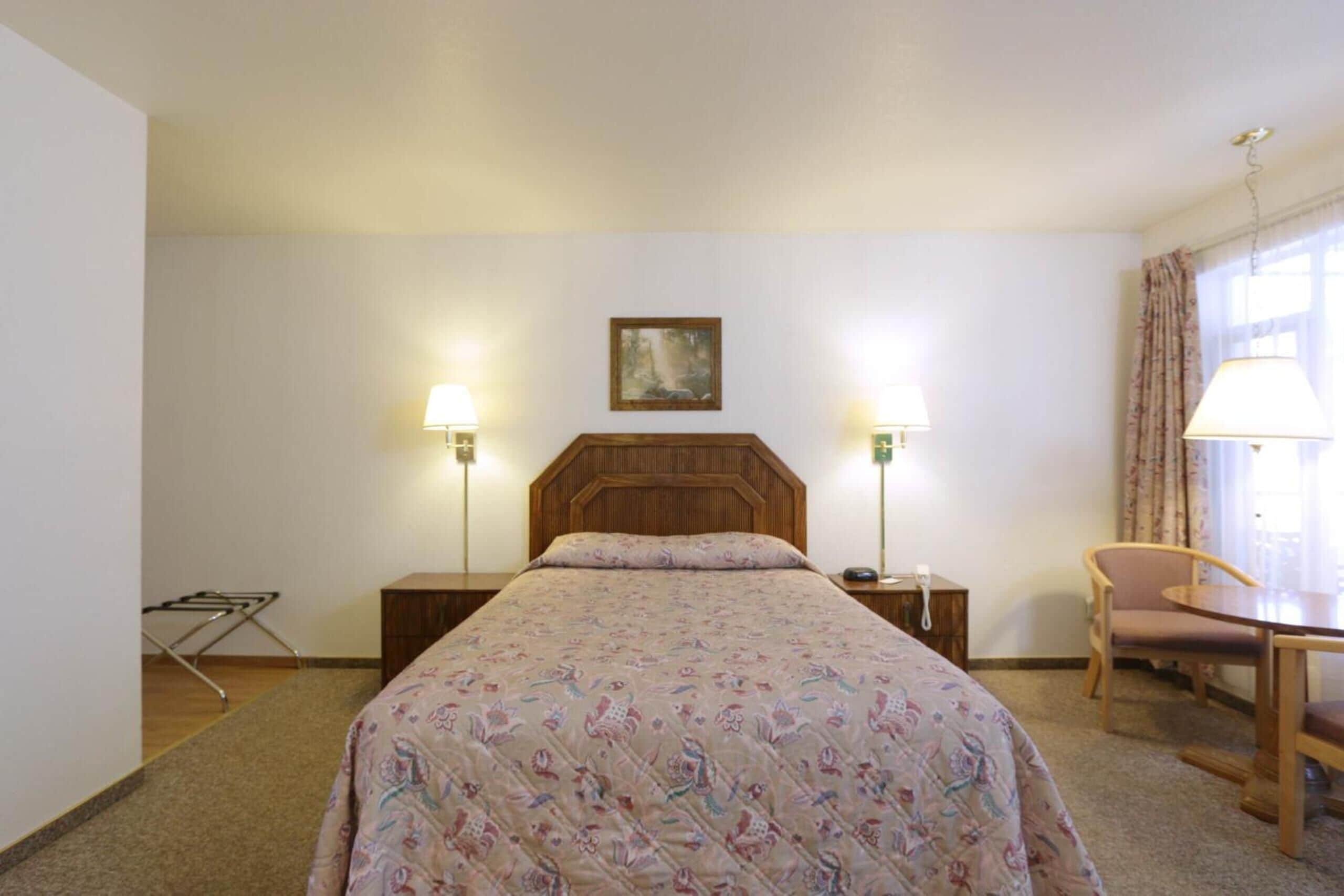 Soundproofing, iron/ironing board, free WiFi, bed sheets