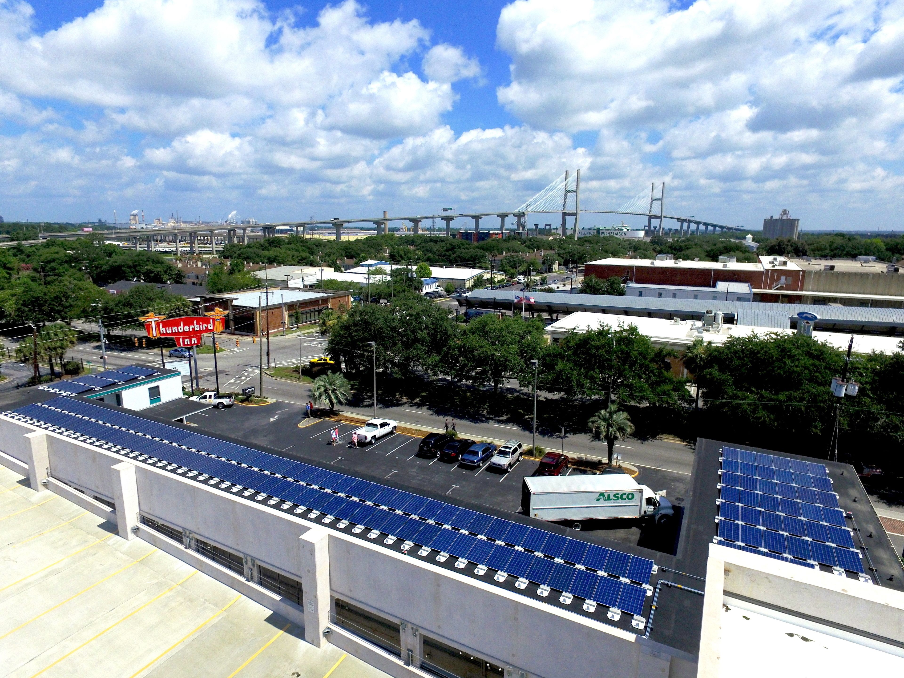 Foto - The Thunderbird Inn