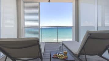 Junior suite, uitzicht op zee | Terras