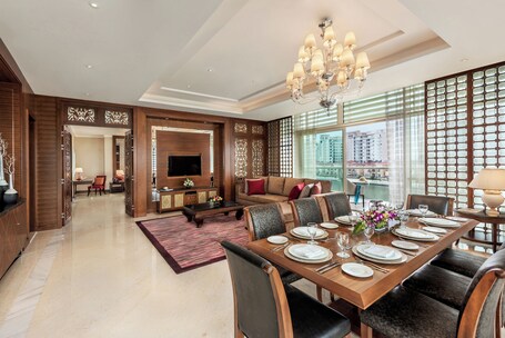 Al Raha Beach Hotel - Image 34