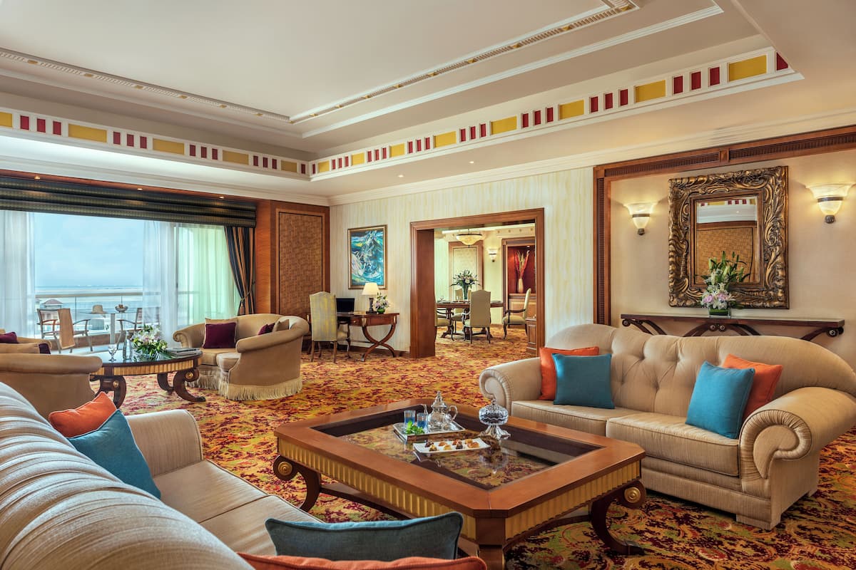 Royal Suite - Free daily shuttle bus to Yas attractions, Yas Mall and Grand Mosque | Vista spiaggia/mare