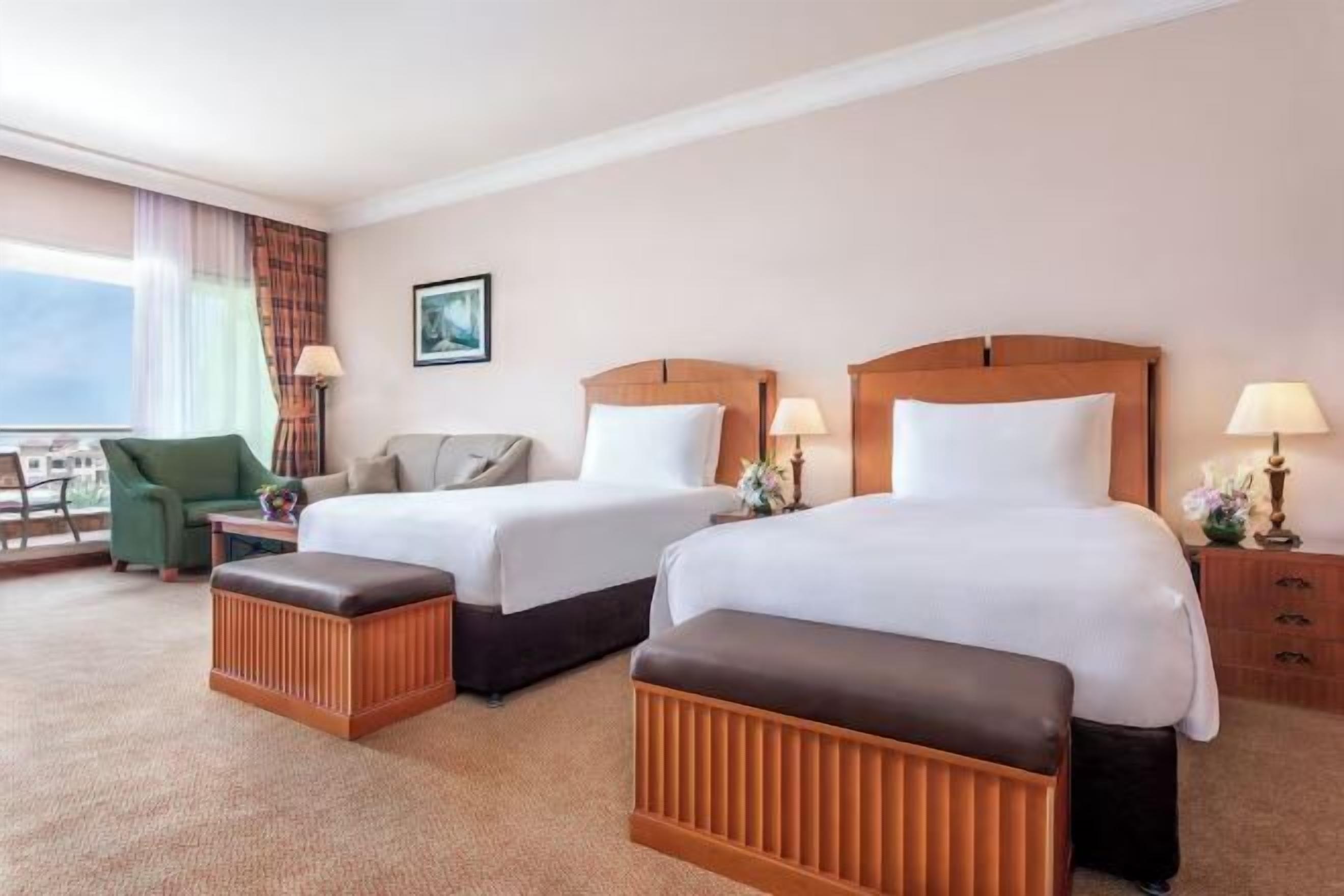 Egyptian cotton sheets, premium bedding, down comforters, minibar