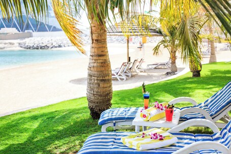Al Raha Beach Hotel - Image 30