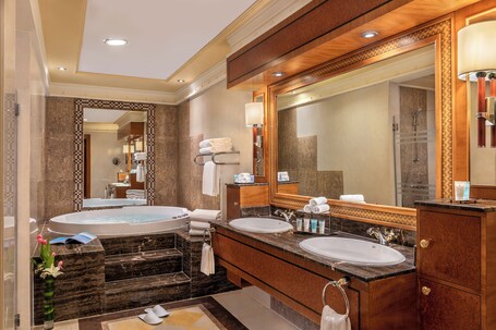 Al Raha Beach Hotel - Image 48