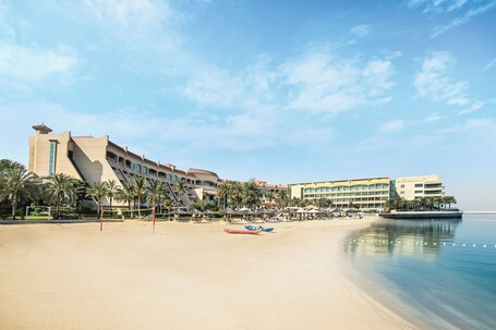 Al Raha Beach Hotel - Image 15
