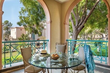 Al Raha Beach Hotel - Image 57