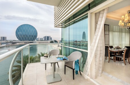 Al Raha Beach Hotel - Image 42
