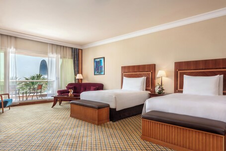 Al Raha Beach Hotel - Image 38