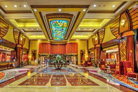 Al Raha Beach Hotel - Image 5