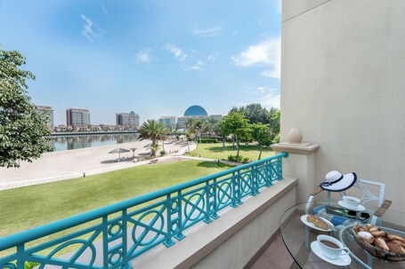 Al Raha Beach Hotel - Image 43