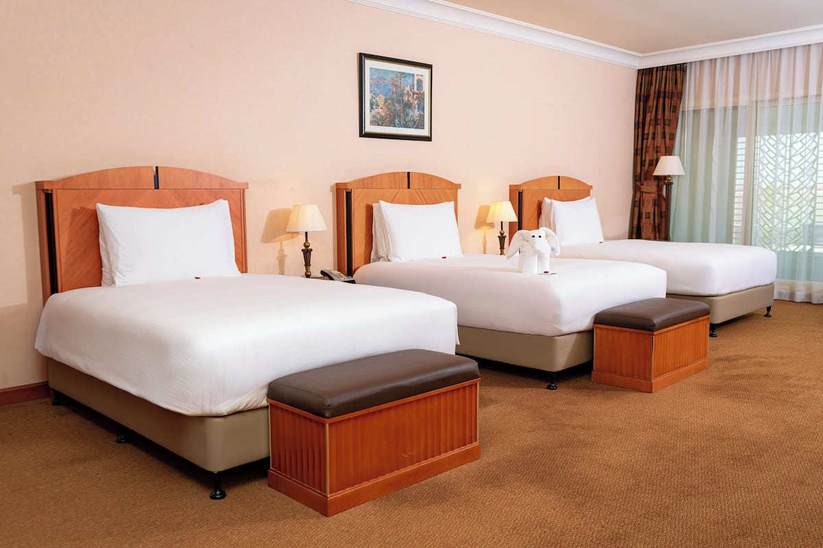 Family Twin Room (Gulf View) | Egyptian cotton sheets, premium bedding, down comforters, minibar