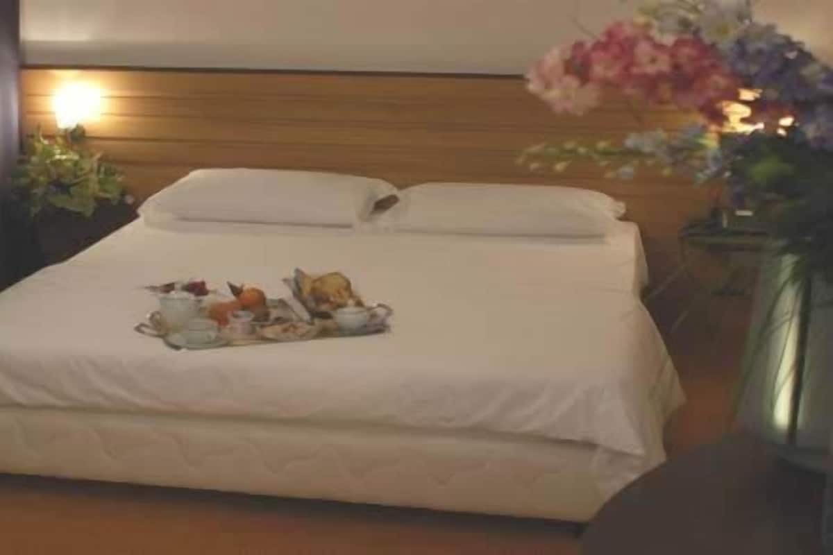 Minibar, una cassaforte in camera, una scrivania, insonorizzazione