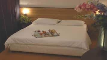 Minibar, in-room safe, desk, soundproofing