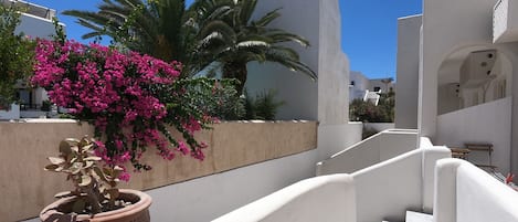 Family Apartment | Balcony