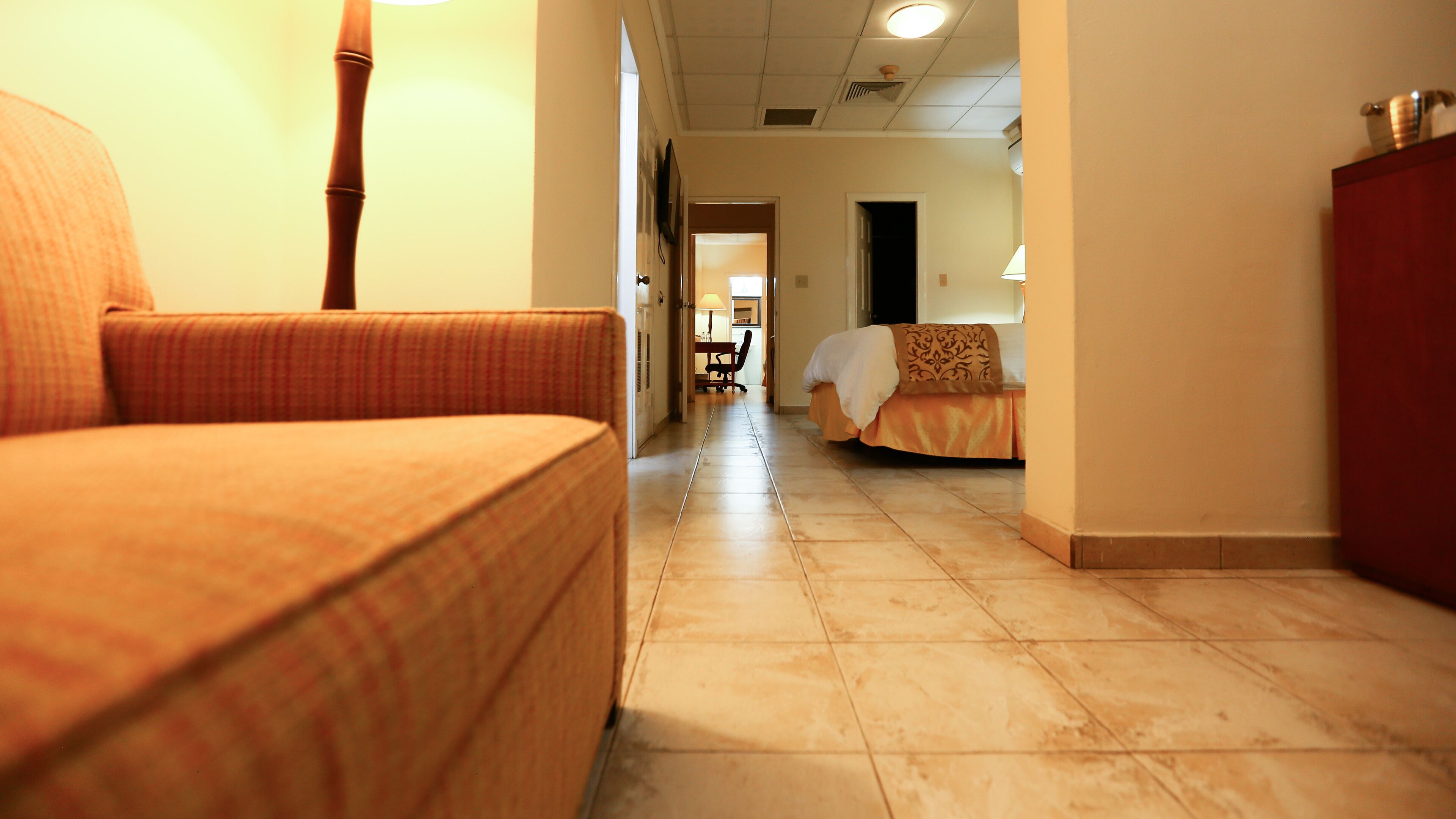 deluxe suite | 2 bedrooms, in-room safe, desk, laptop workspace