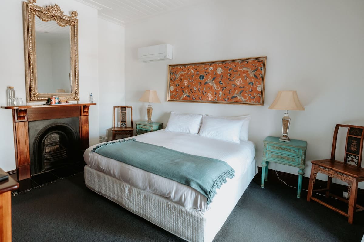 Superior-Suite, 1 King-Bett, Balkon | 1 Schlafzimmer, hochwertige Bettwaren, Schreibtisch