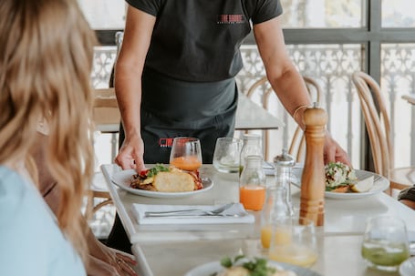 Desayuno. The Bronte Boutique Hotel