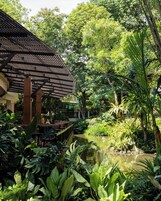 Daily buffet breakfast (THB 450 per person)