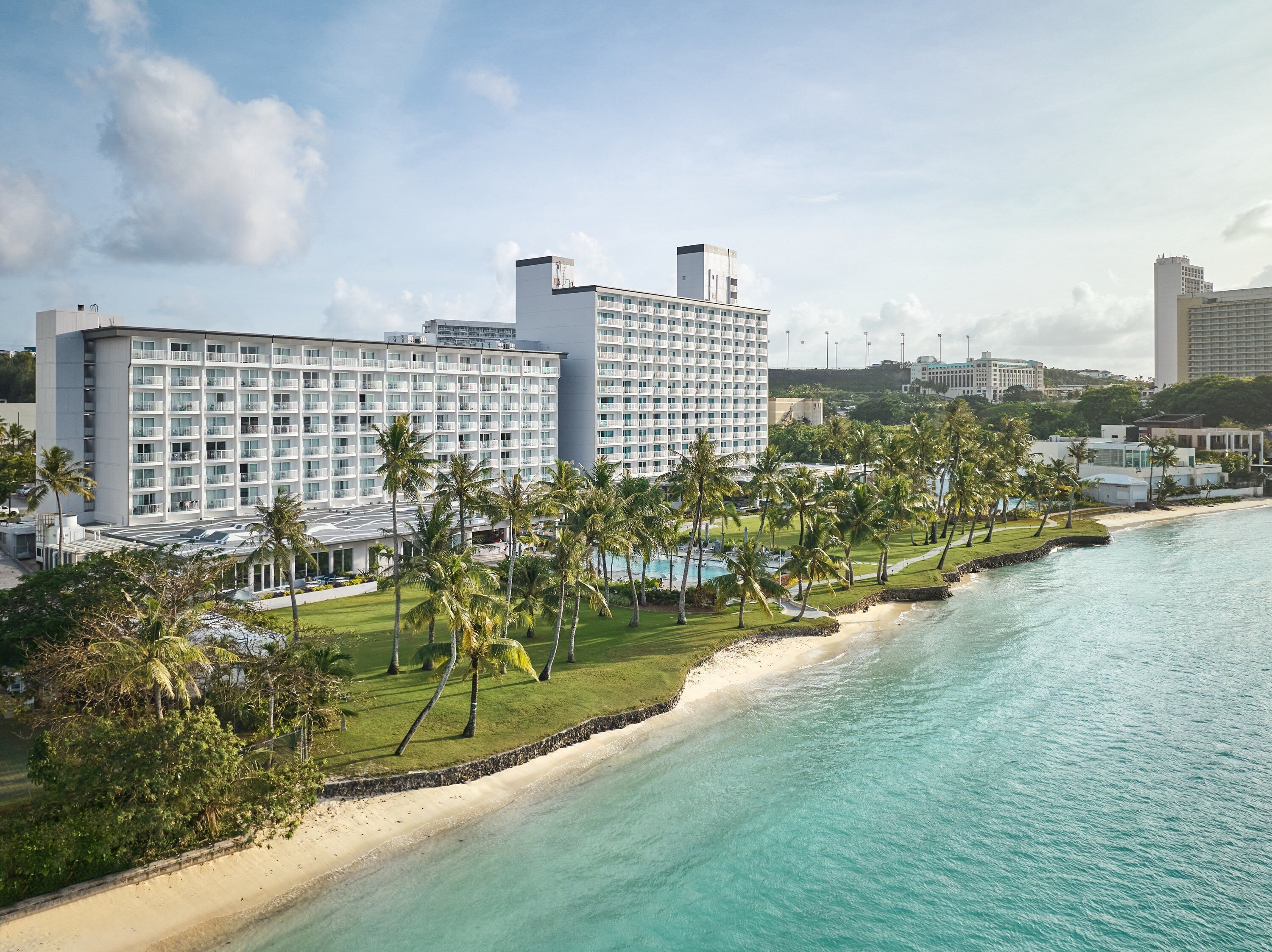 guam reef hotel歯ブラシ 放り込め