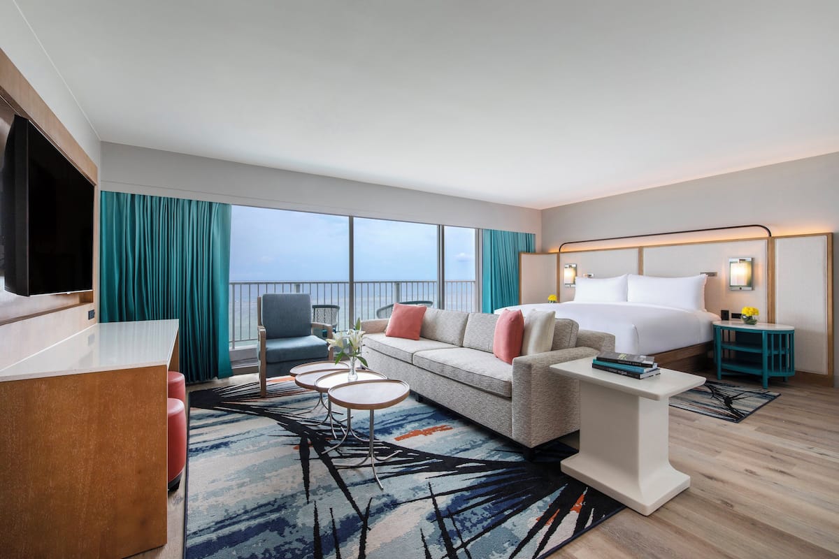 Hypo-allergenic bedding available, in-room safe, desk, laptop workspace