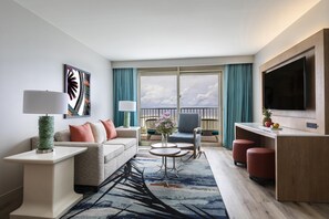Hypo-allergenic bedding, in-room safe, desk, laptop workspace - Crowne Plaza Resort Guam by IHG (Tamuning)