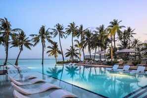 2 outdoor pools - Crowne Plaza Resort Guam by IHG (Tamuning)