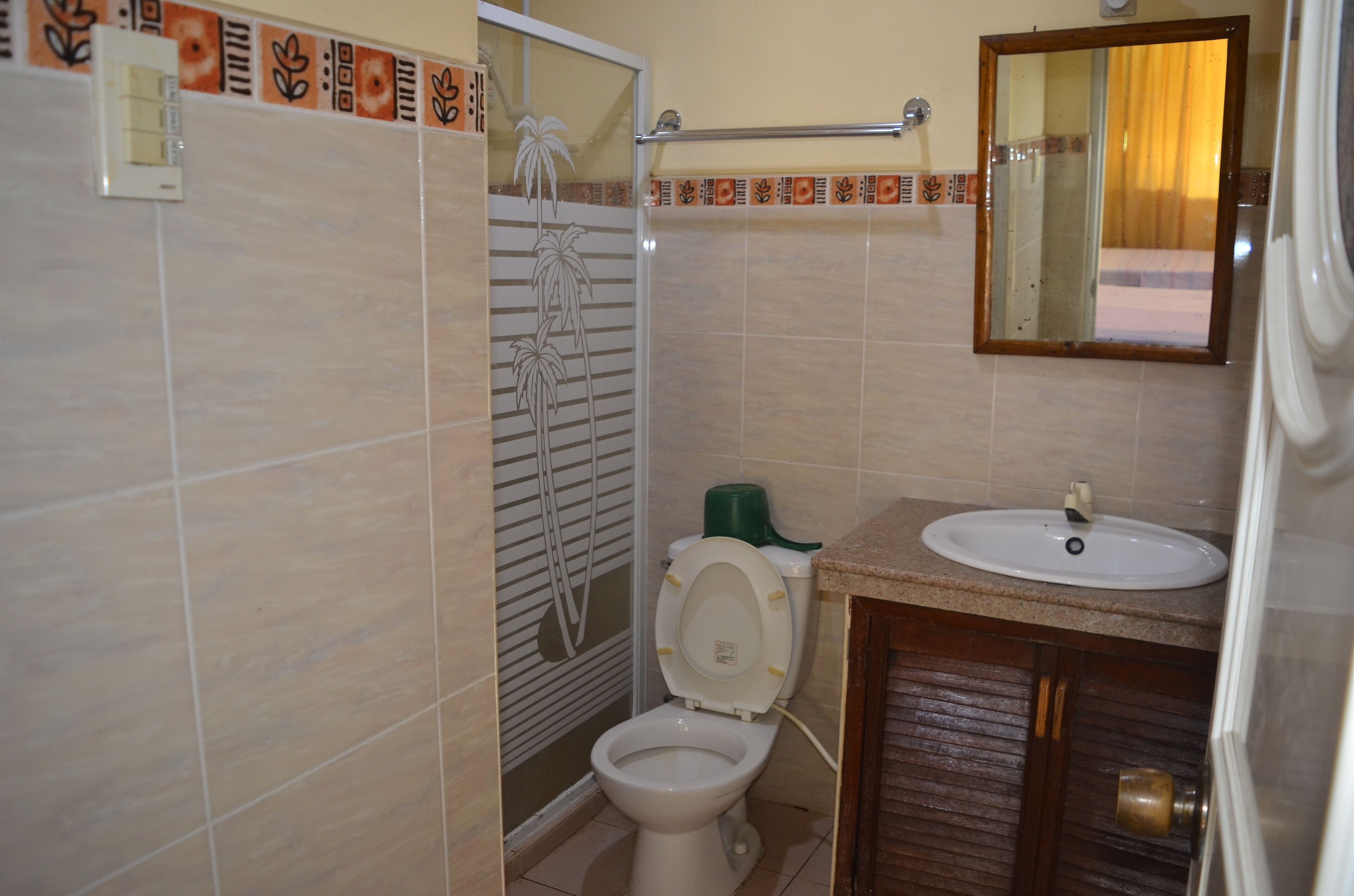 private villa | bathroom | shower, free toiletries, towels