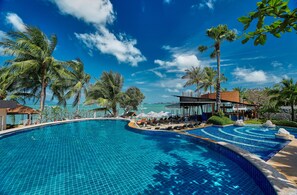 4 outdoor pools, free pool cabanas, pool umbrellas - Bandara Spa Resort & Pool Villas, Samui (Koh Samui)