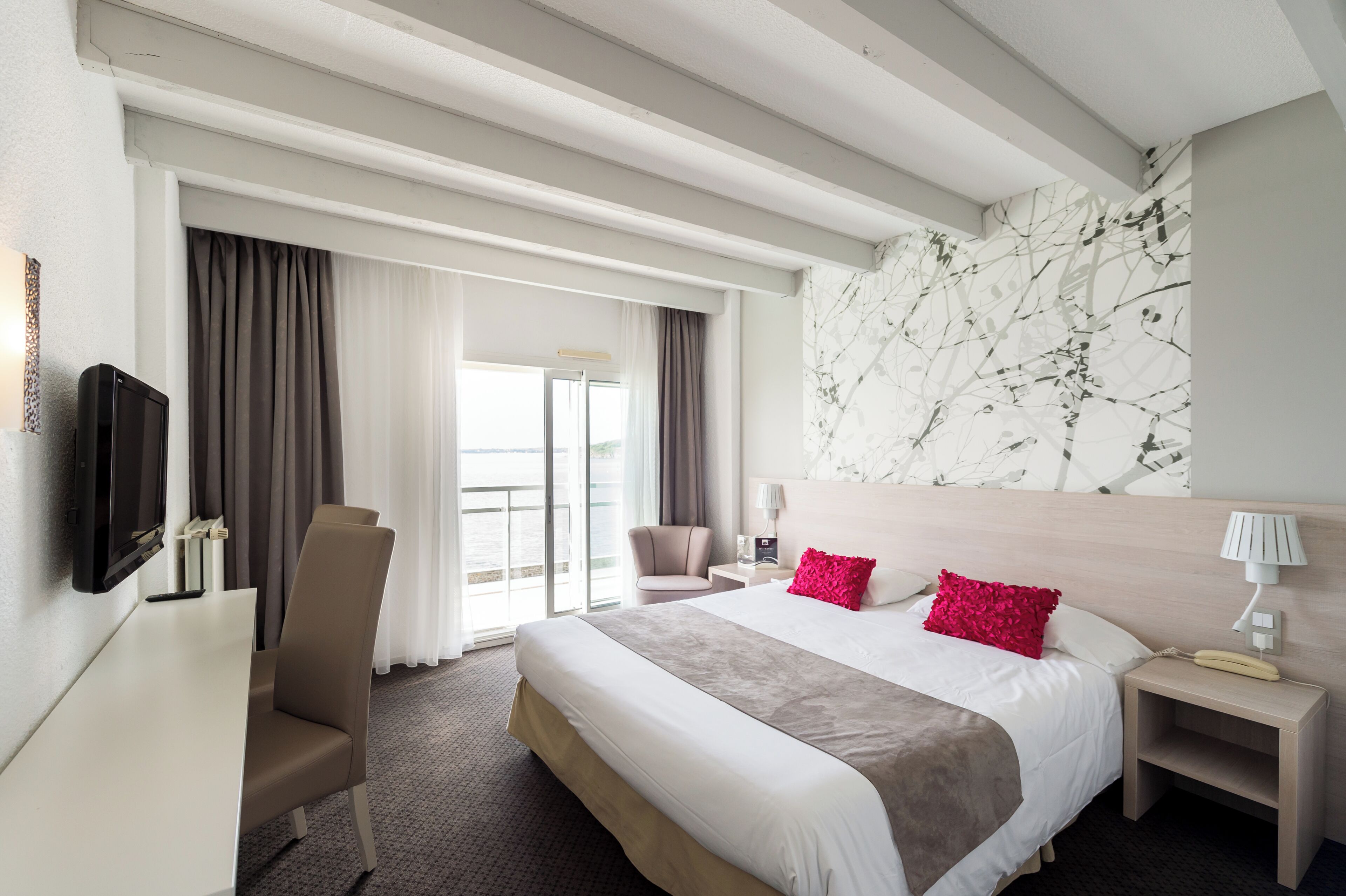 Family Room, Sea View (Duplex) | Desk, soundproofing, iron/ironing board, free WiFi