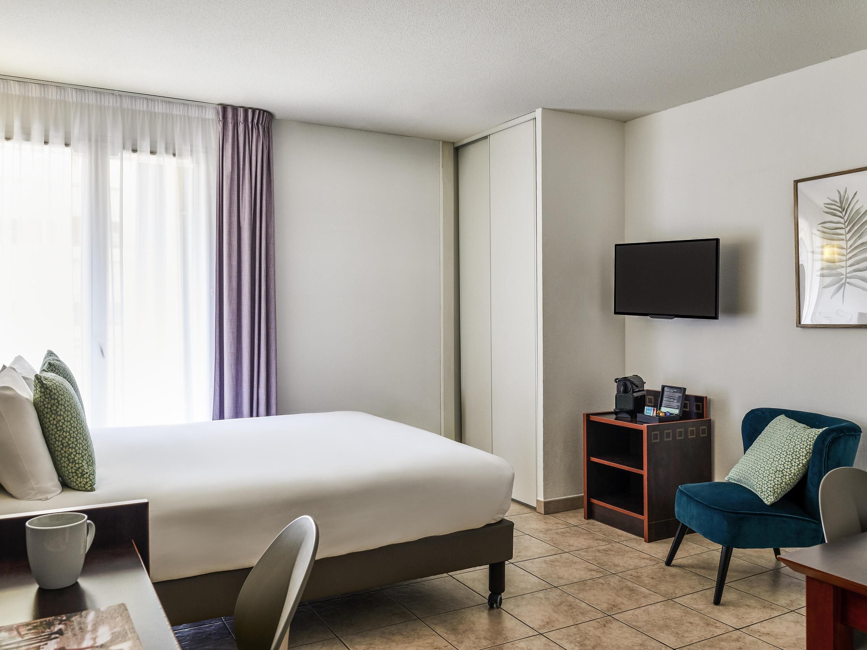 Studio – superior, 1 dobbeltseng, balkong | Safe på rommet, skrivebord, lydisolert og barnesenger (inkludert)