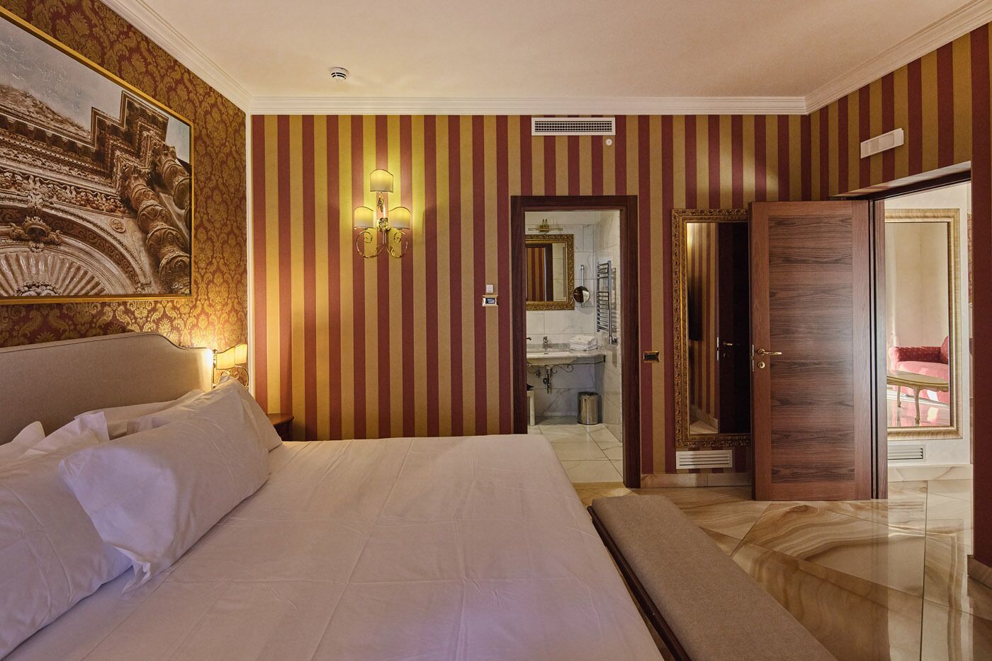 Premium bedding, minibar, in-room safe, desk