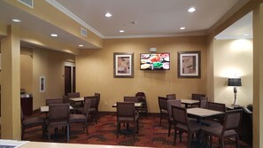 Dining - Microtel Inn & Suites by Wyndham Aransas Pass/Corpus Christi (Aransas Pass)